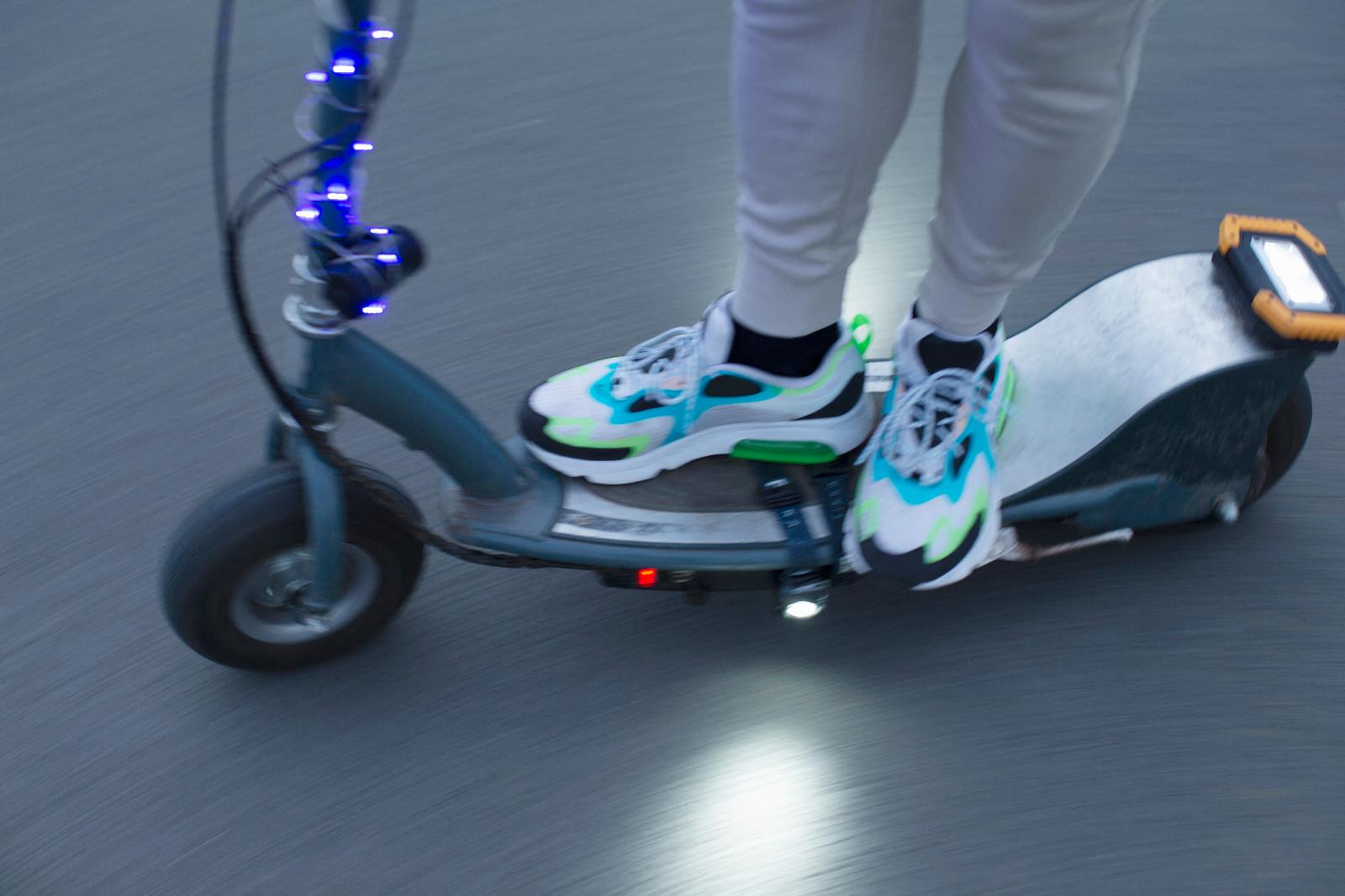 Un homme contrôlé à plus de 100 km/h en trottinette électrique !