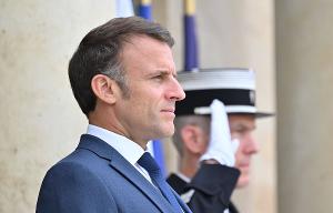 Nouvelle-Calédonie : Emmanuel Macron va se rendre sur place « dès ce soir »