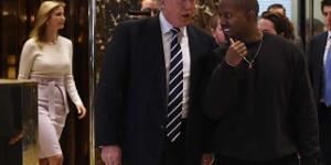 Donald Trump critiqué après un diner avec Kanye West et un suprémaciste blanc