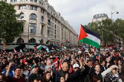 « Gaza, Marseille est avec toi » : des milliers de personnes en soutien aux Palestiniens
